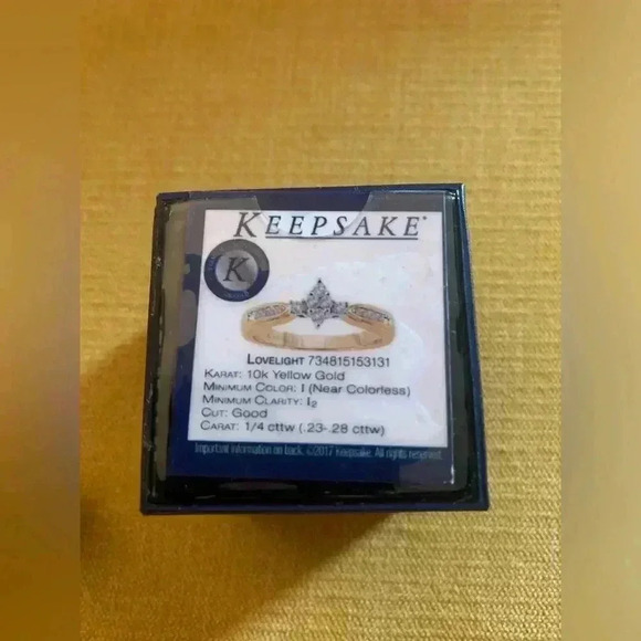 Woman’s Keepsake 1/4 Carat T.W Diamond Lovelight Engagement Ring in 10k YellowGd - Picture 4 of 6